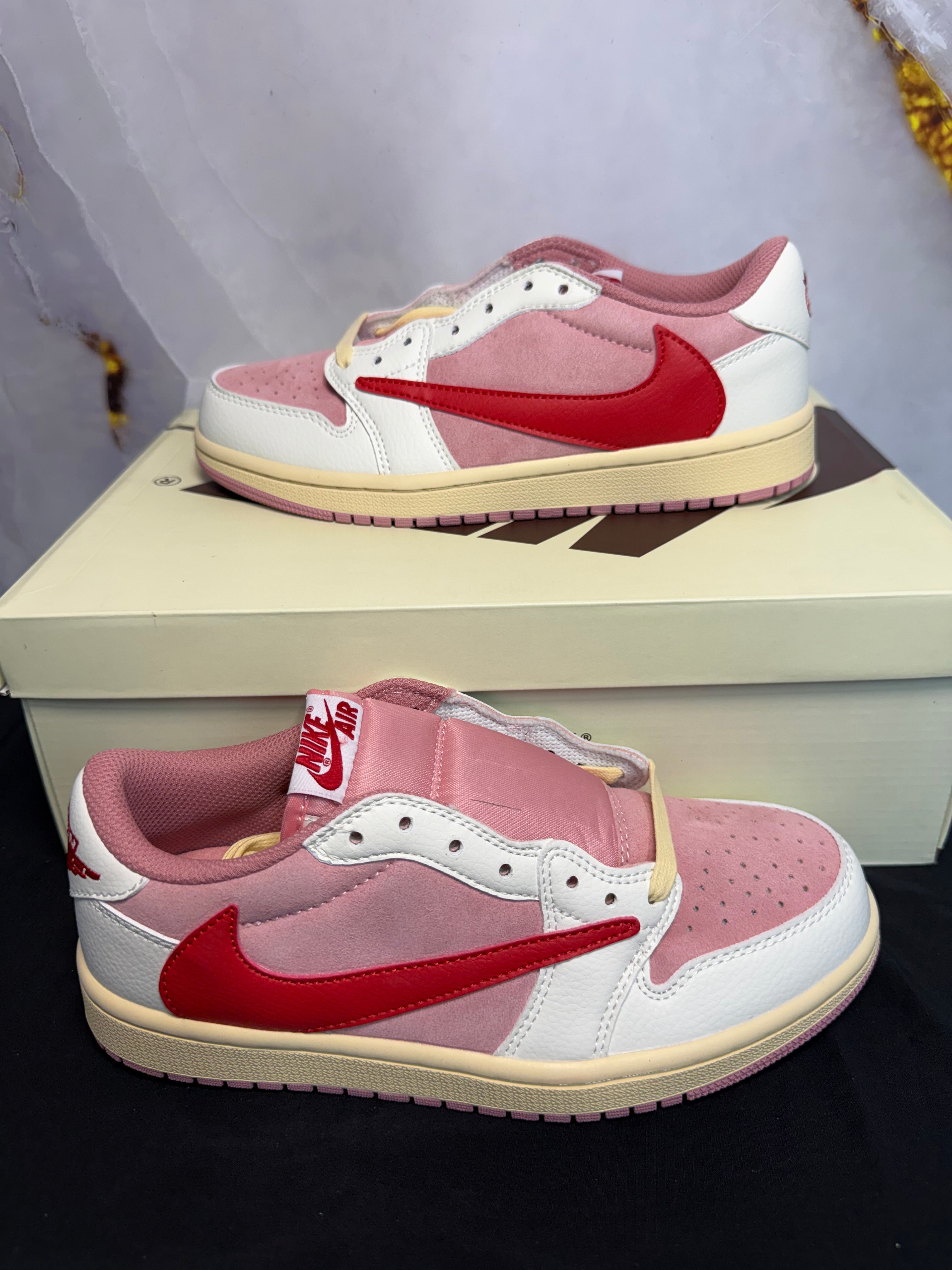 Travis Scott x Air Jordan Air 1 Retro Low OG 'Sail Tropical Pink' IQ7604-101