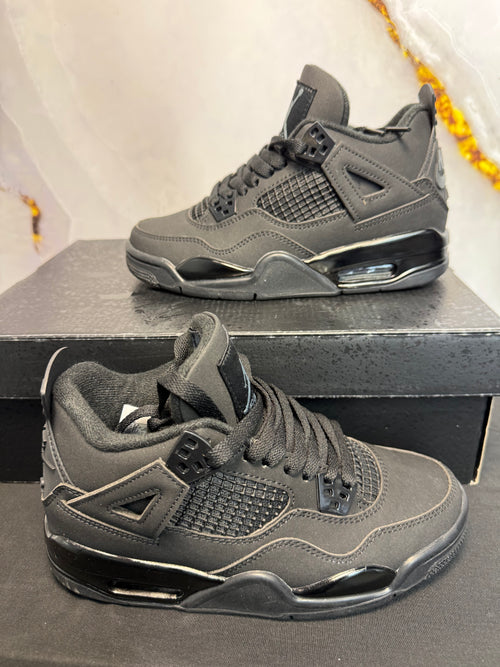 BLACK CAT 4’s